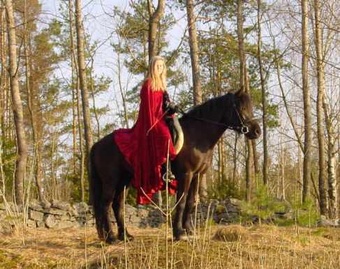 Tonje og Frøya, 2003.